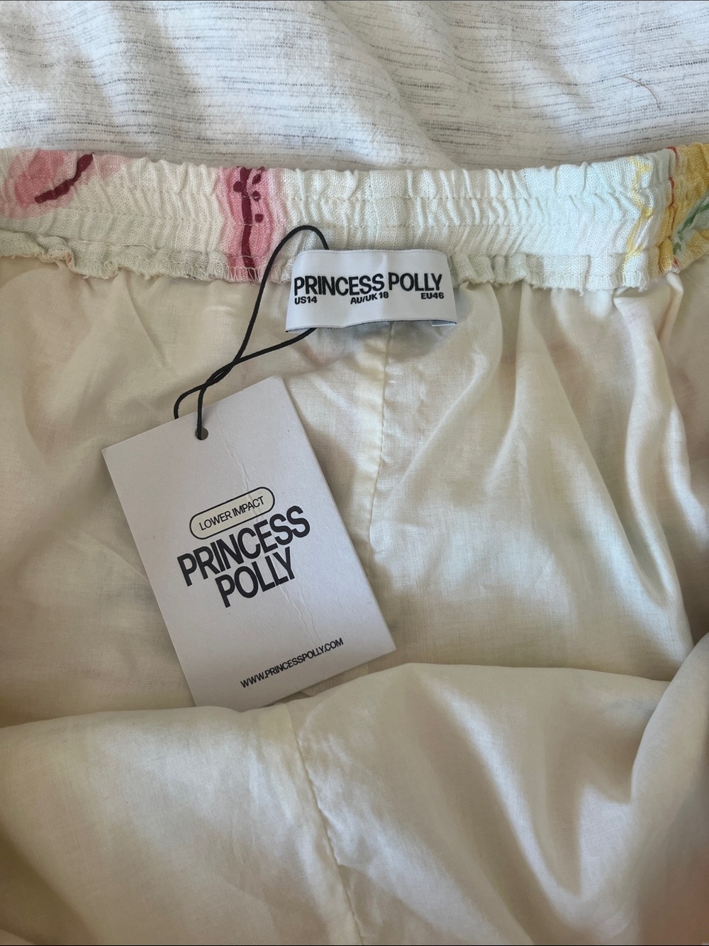 Princess Polly Cream Beach Print Lined Linen Shorts with Multicolor Accents - Picture 2 of 6